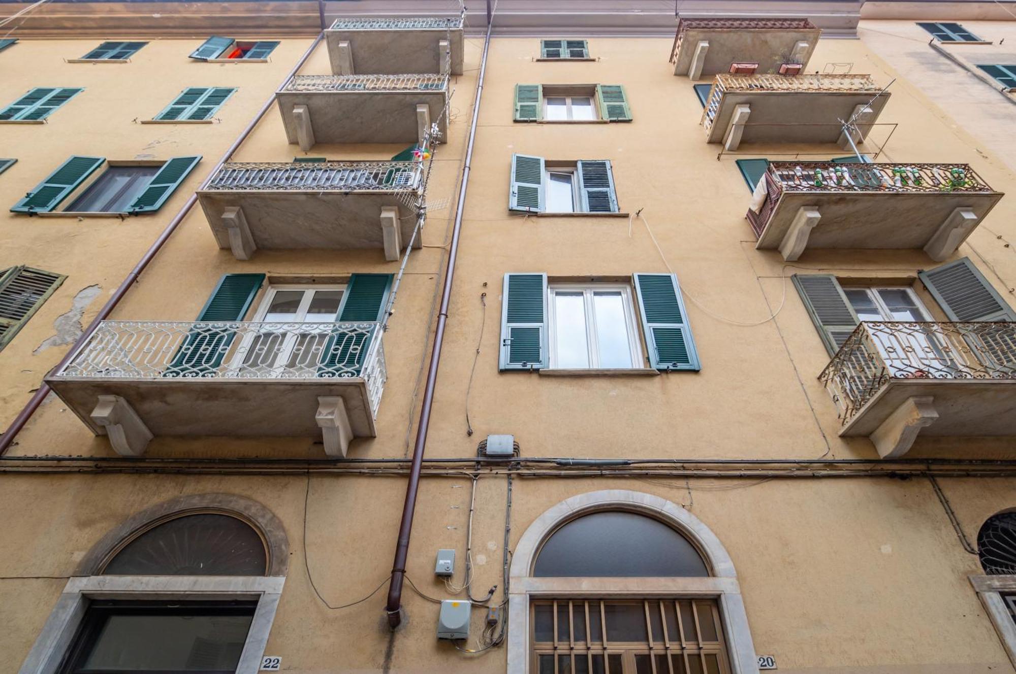 Castello San Giorgio & Railway Station Lovely Flat لا سبيتسْيا المظهر الخارجي الصورة